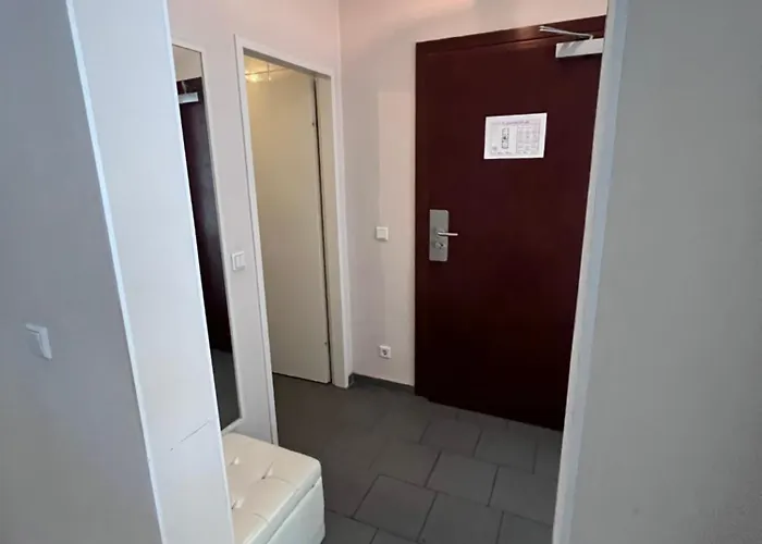 Готель Urban Nest